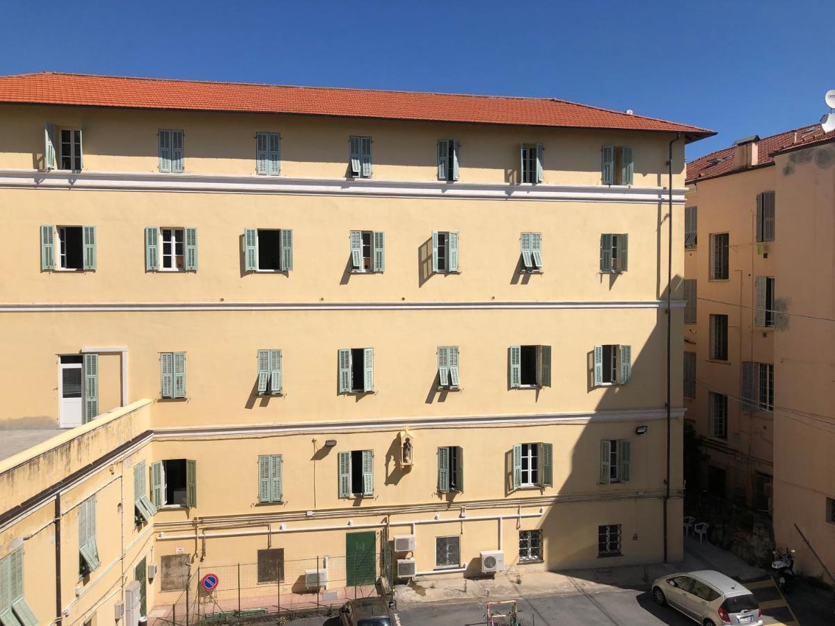 Centrally Located Apt By Harbour With Elevator San Remo Zewnętrze zdjęcie